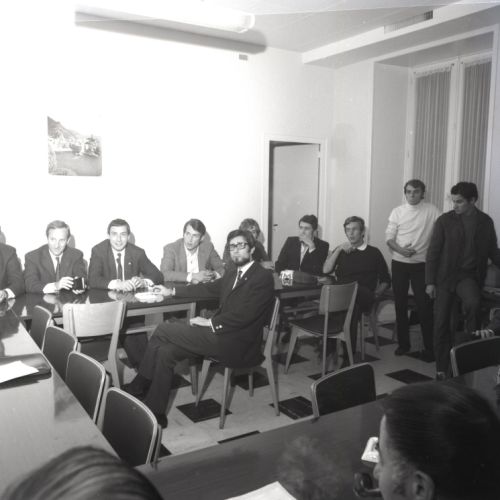 Les jeunes pilotesd'Automobile Club.