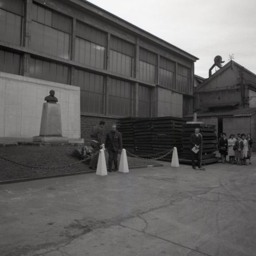 Commémoration du 10e anniversaire de la mort de Monsieur Leroy.