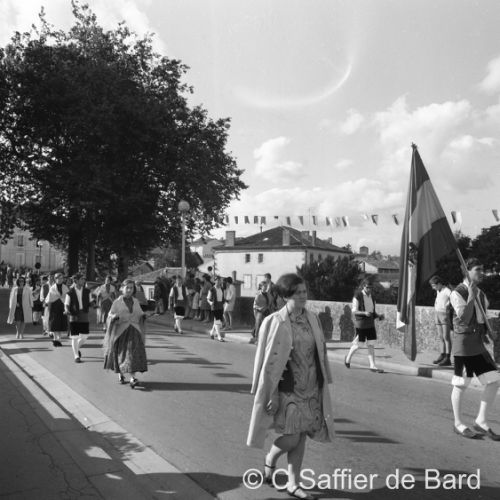 Défilé du festival Folklorique de Confolens.