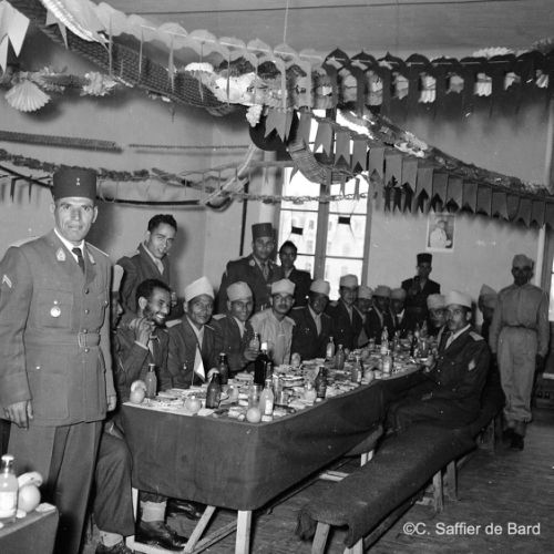 Les Tirailleurs Marocains fêtent l'Aïd El Kebir à la caserne Fayolle,.