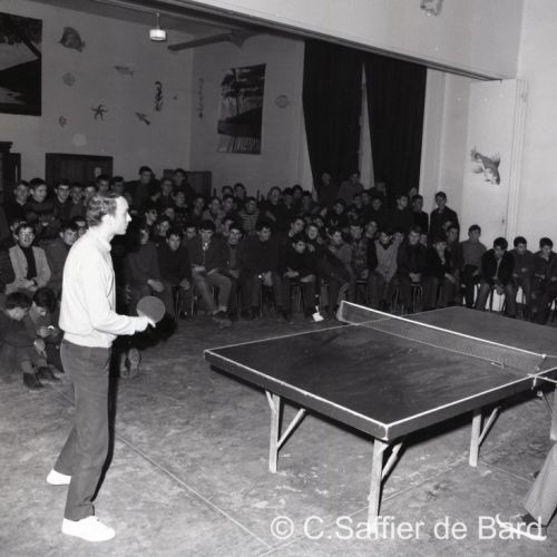 Démonstration de ping Pong à l'école de l'Oisellerie par le TTGF - Tennis de Table de la Grand Fond.
