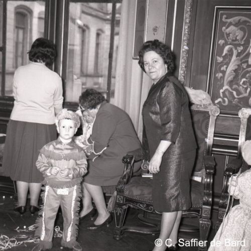 Bal costumé enfants à l'Hôtel de Ville d'Angoulême.