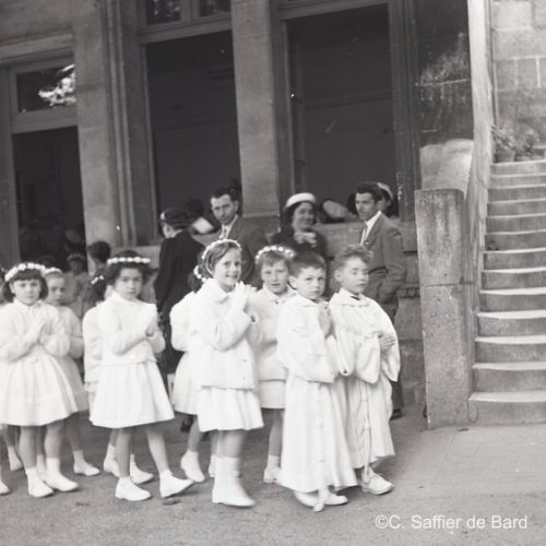 Communion privée à l'école de l'Enfant Jésus.