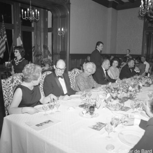 Repas franco-américain au Château de Lignères.