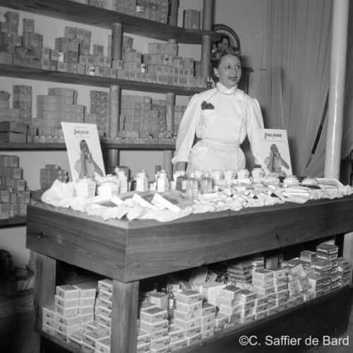 Braderie annuelle des commercants d'Angoulême.