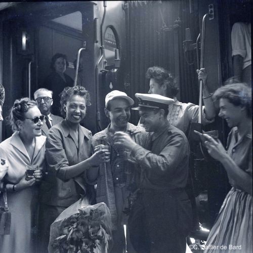 Joséphine Baker en transit vers son châeau des Milandes