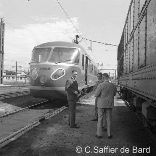 Présentation d'une nouvelle Micheline à la gare d'Angoulême.