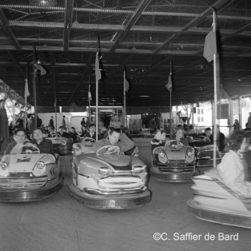 Fête foraine place Victor Hugo.