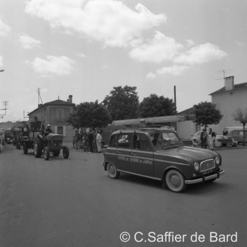 Défilé des Pompiers de Châteauneuf.