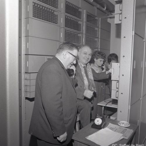 Inauguration du standard automatique téléphonique de Châteauneuf.