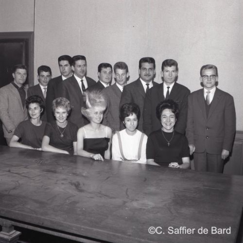Démonstration de coiffure au bar Le Wagram.